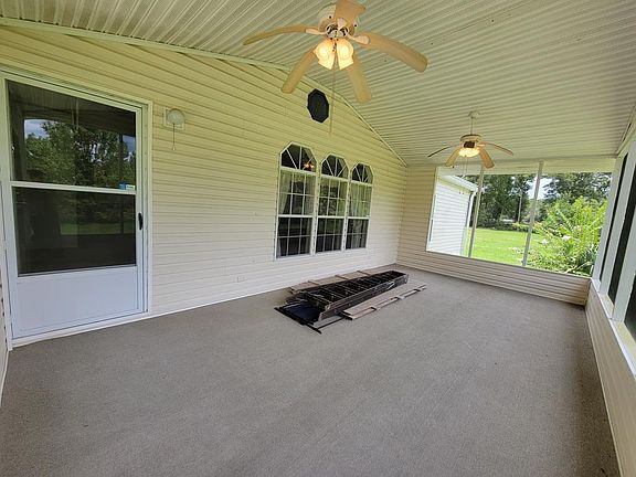 3rd image of 5550 NW 76th Ave