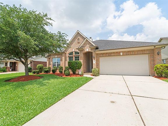 2nd image of 1716 Foxglove Dr