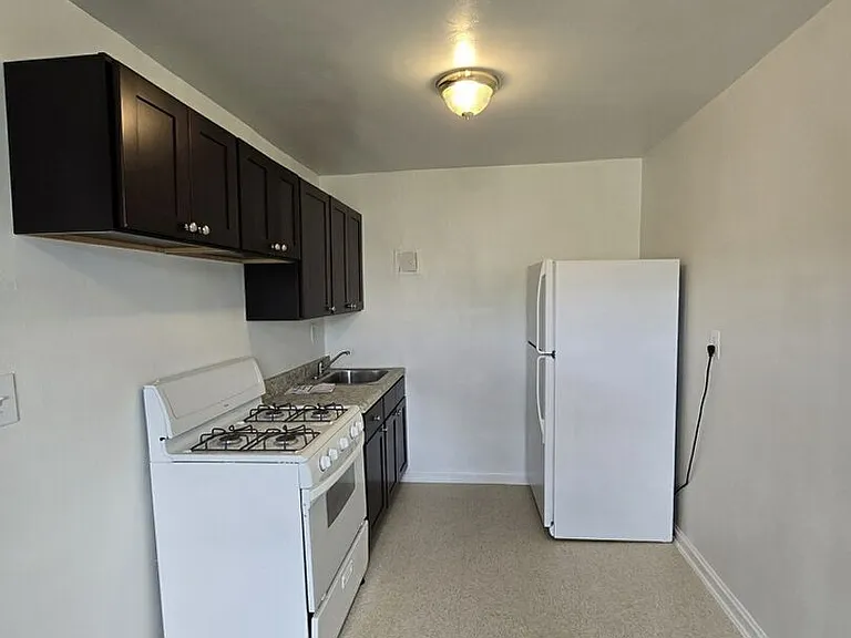 3008 Sherman Ave NW — Photo 4