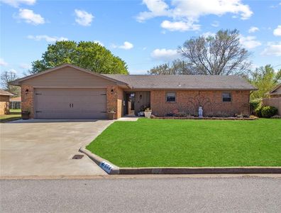 554 Sunset Dr, Watonga, OK, 73772