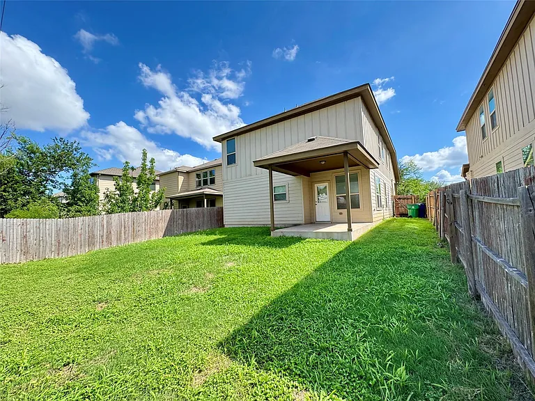 4016 Kenter Xing — Photo 13