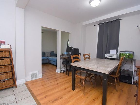 3rd image of 12 Wood St W