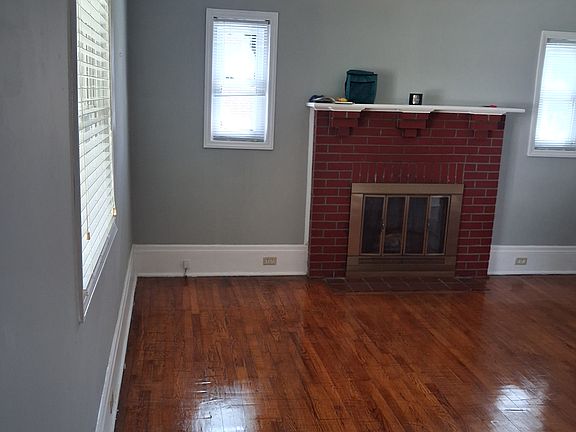 5th image of 807 W Haymore St