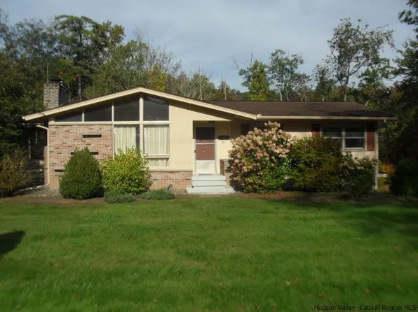 85 Tanglewood Road, West Hurley, NY 12491