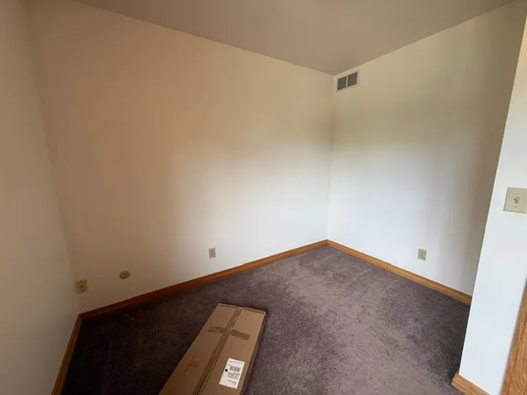 3202 Chatham Dr — Photo 11