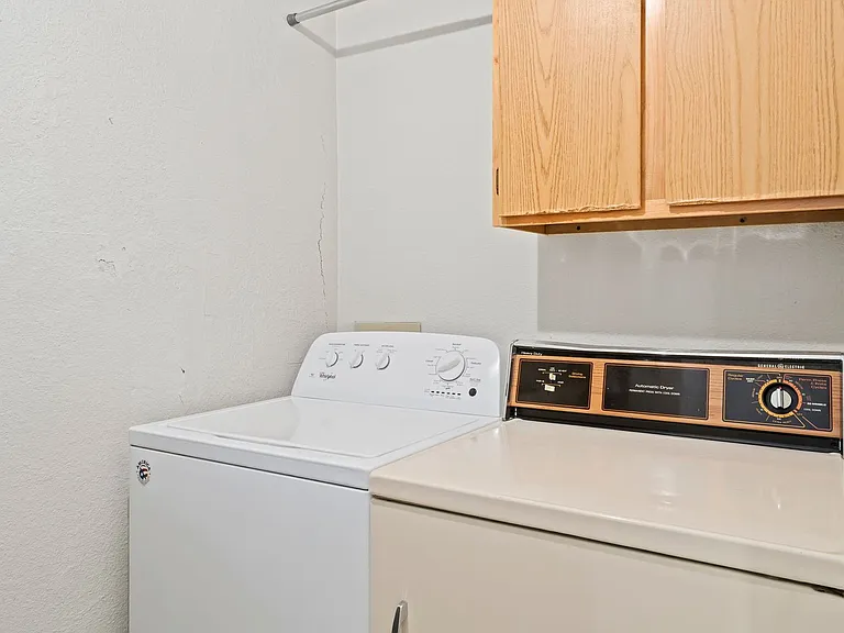 4120 Main St — Photo 11