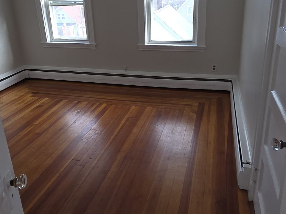 1st image of 75 Albertina St #2