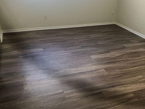 5th image of 5204 Yarmouth Ave APT 106