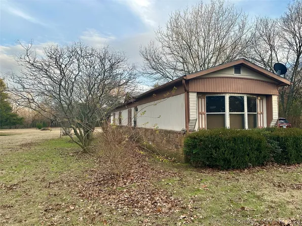 27830 Rock Creek St, Shady Pt, OK 74956