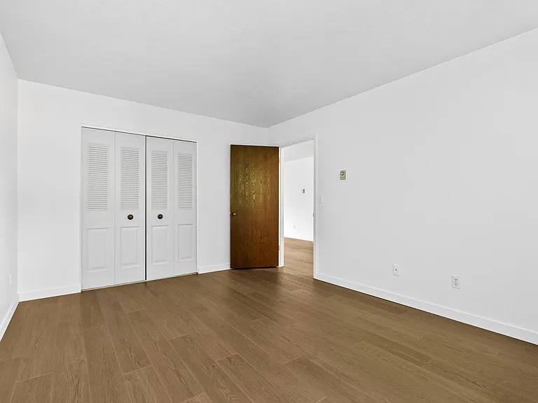 7050 W 37th Ave — Photo 16
