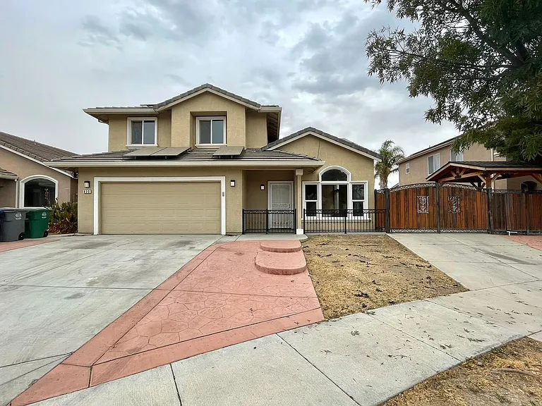 425 San Fernando St — Photo 1
