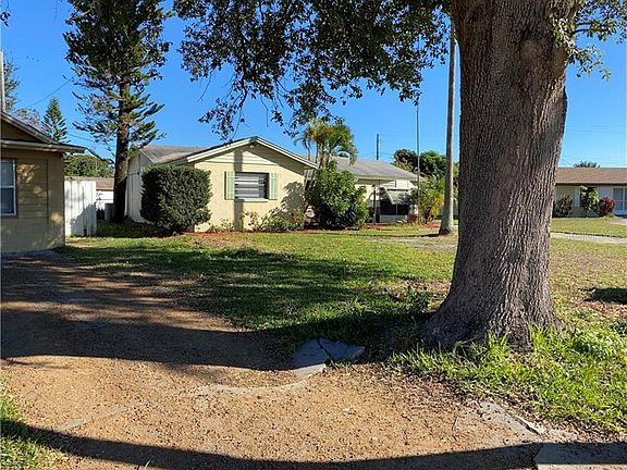2nd image of 4527 Julie Ln