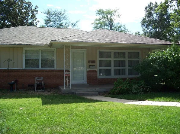 5613 E Coe Ct, Wichita, KS 67208