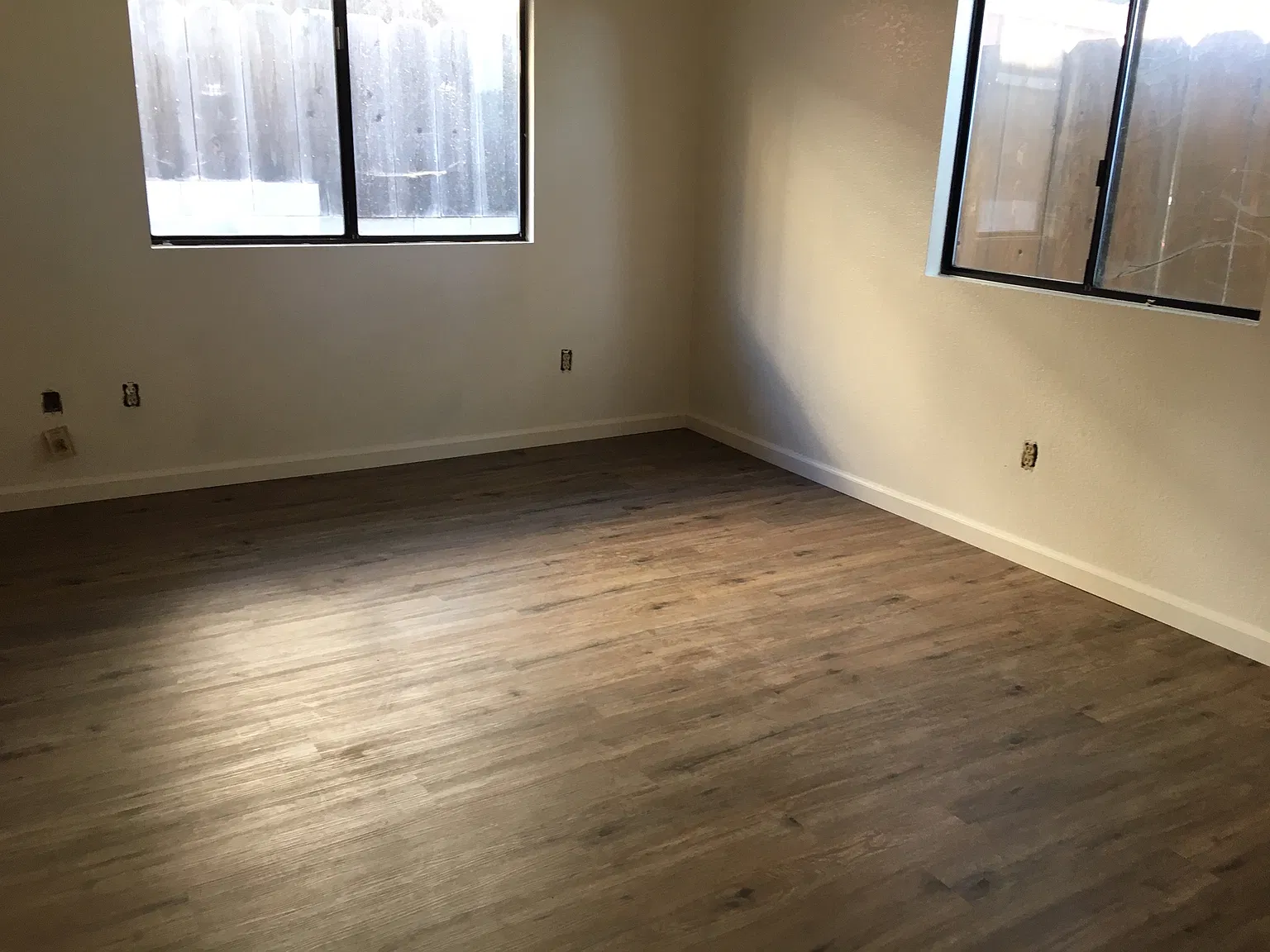2 bed, 1200 sqft, $2,400 — Photo 4