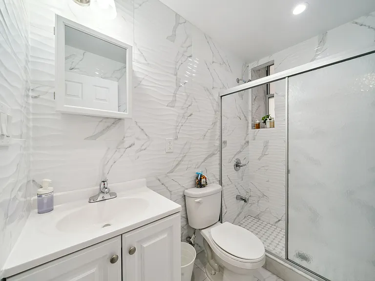 25-49 18th St #2 — Photo 13