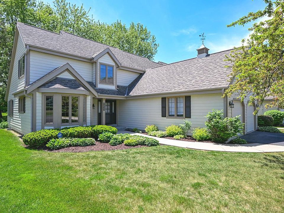 1st image of 18465 St Andrew COURT #A