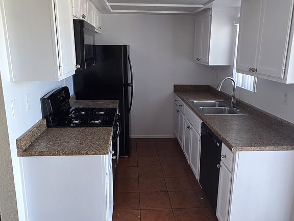 3rd image of 612 E Cypress Ave APT 206
