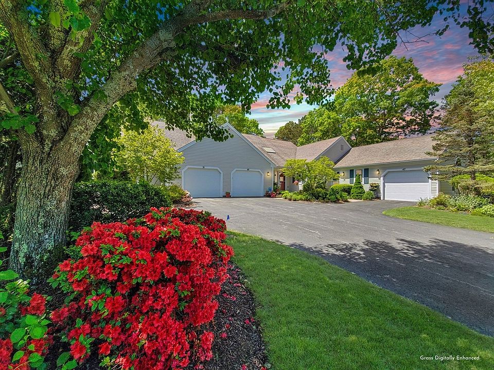 3 Dogleg Dr Mashpee MA Zillow