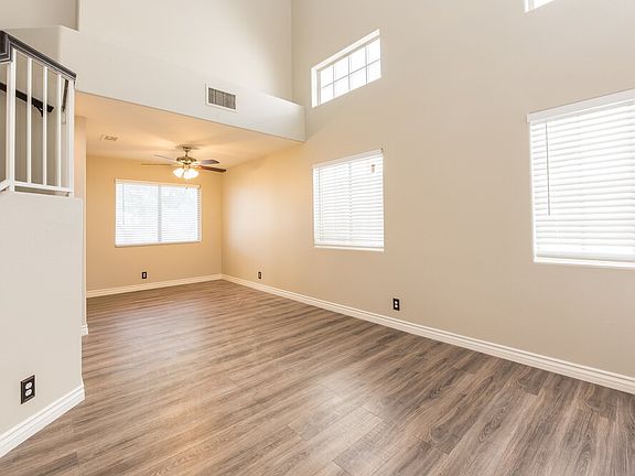 3rd image of 7537 Fencerow St