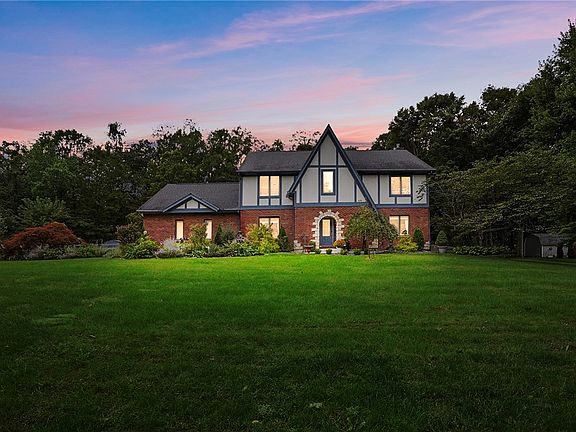 2nd image of 1079 Berryhill Rd