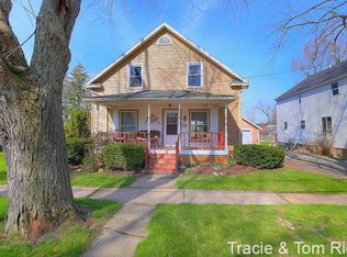 119 S Monroe St, Rockford, MI 49341