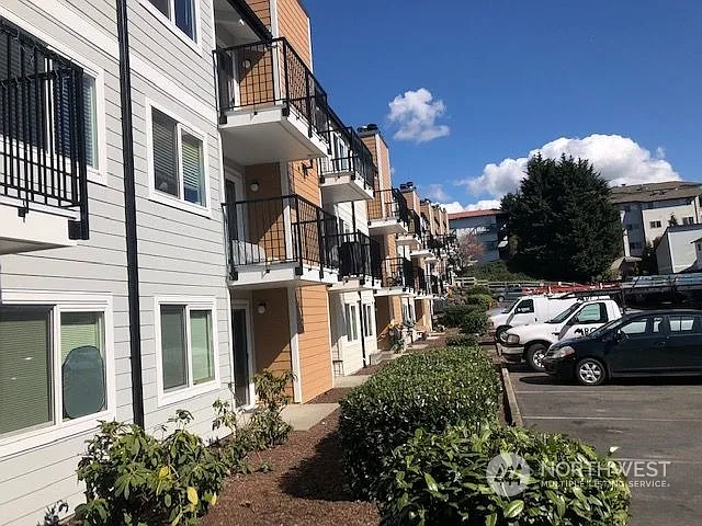 15210 S Macadam Road #D210 photo 1