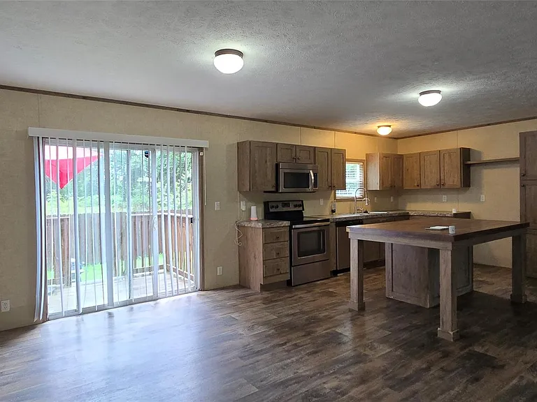 30605 Nichols Sawmill Rd — Photo 3