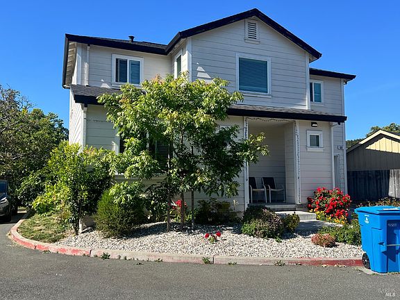 2nd image of 609 Avalon Lane