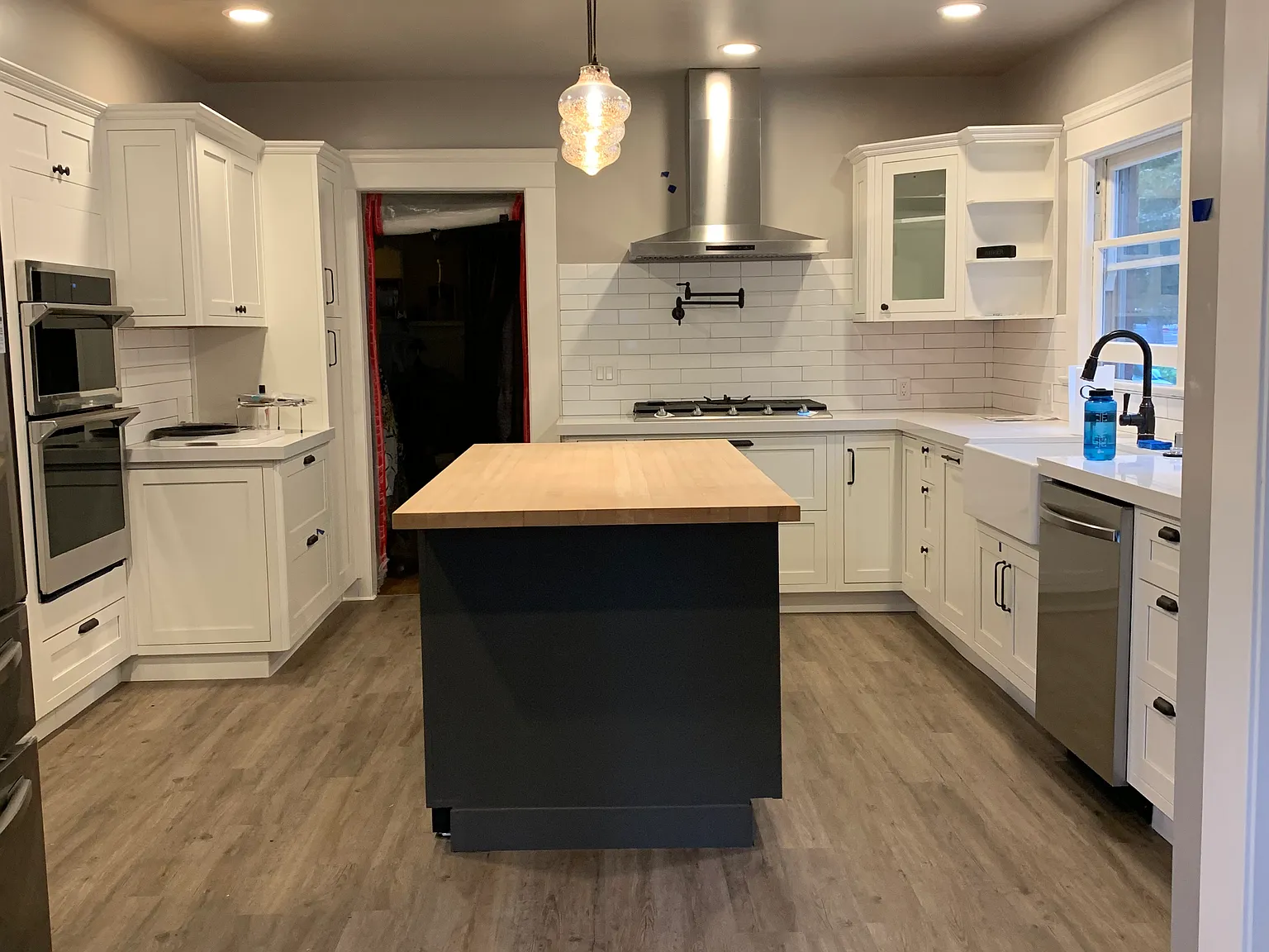 3 bed, 1604 sqft, $4,200 — Photo 3