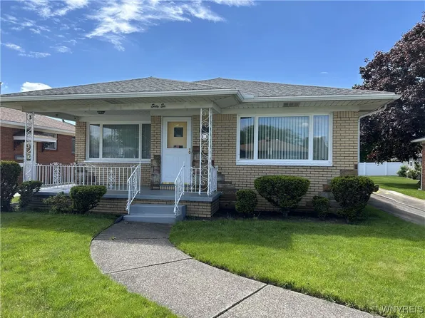 66 Ceil Dr, Cheektowaga, NY 14227