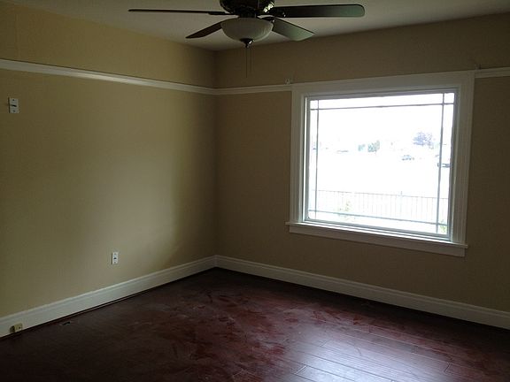 5th image of 1565 Parker Ave