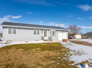 2803 Broadlawn Ave, Muscatine, IA 52761