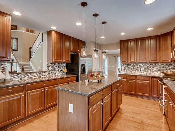3rd image of 7303 Upper Cambridge Way