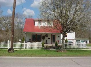 713 E 2nd St, Manchester, OH 45144