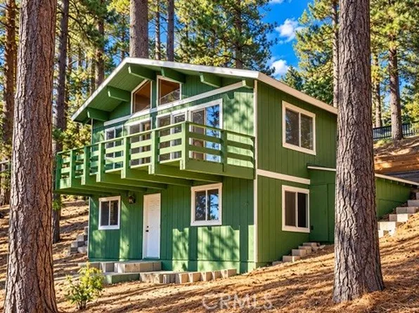 32375 Scandia Dr, Running Springs, CA 92382