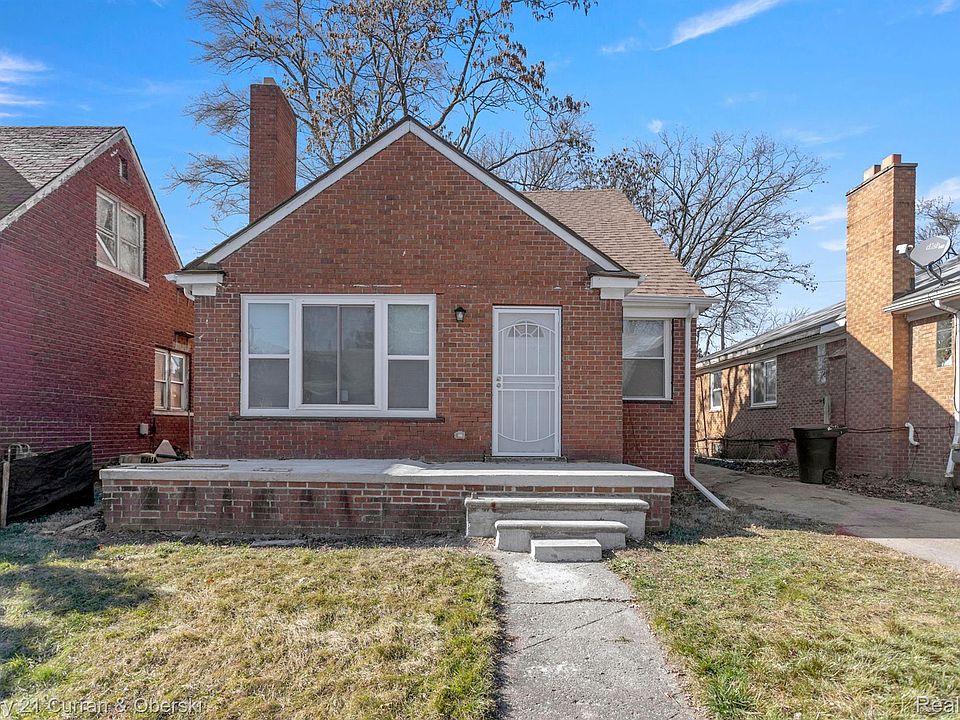 1st image of 16511 Sorrento St