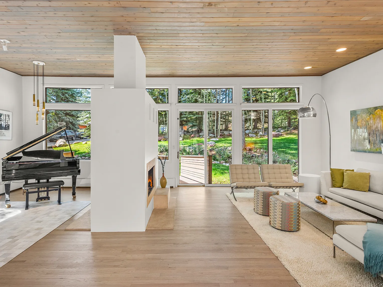 6 bed, 5026 sqft, $65,000 — Photo 2