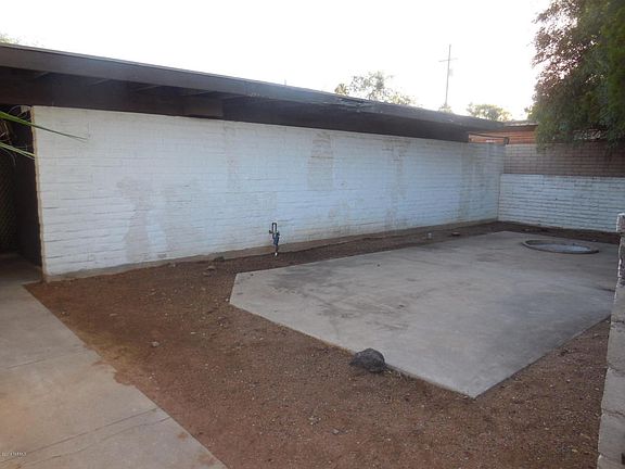2nd image of 8856 E Bellevue St