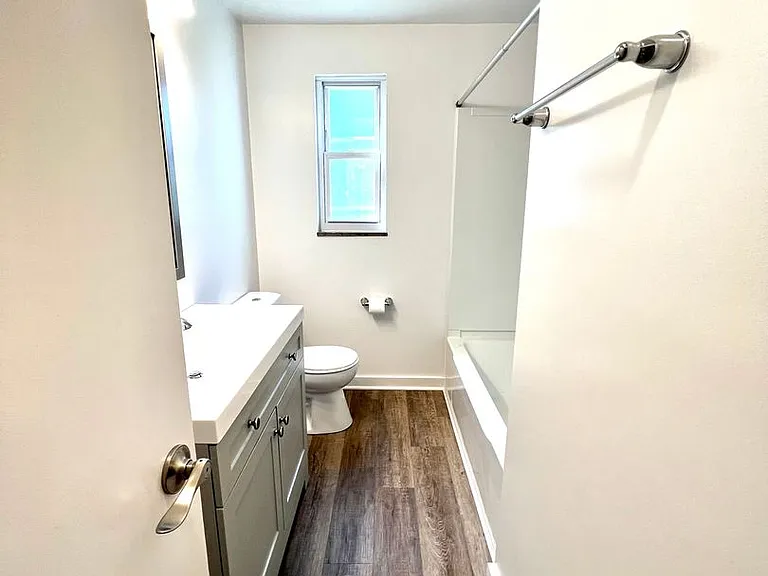 1235 Illinois Ave — Photo 27