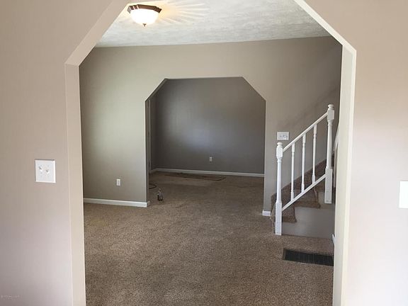4th image of 76 S Loveland Ave