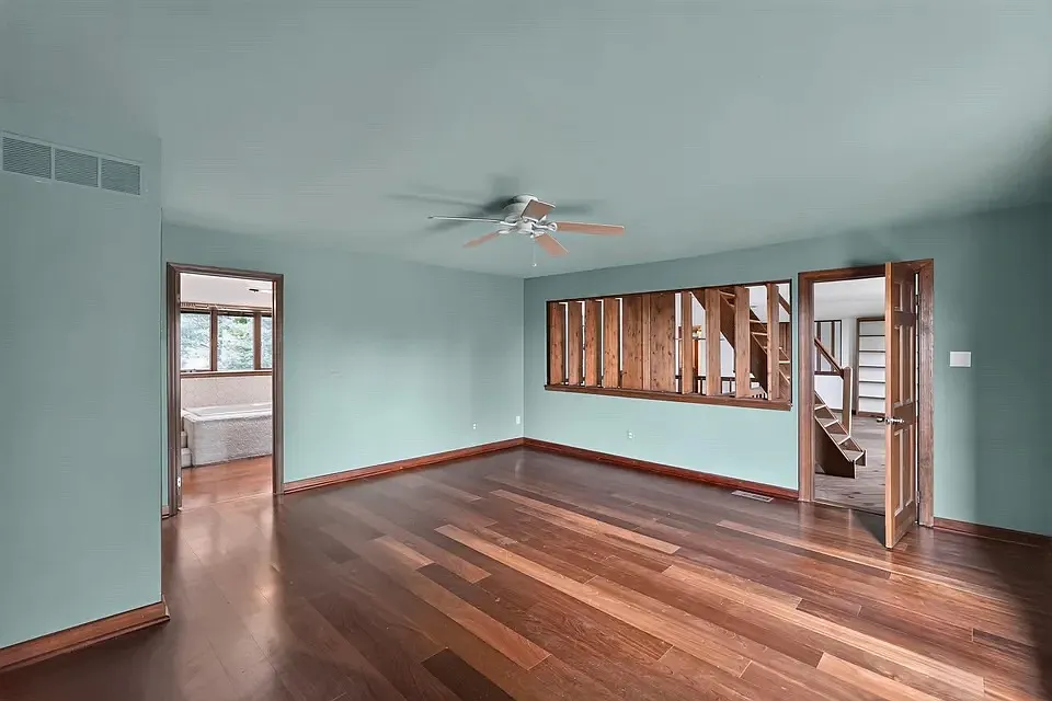 4 bed, 2742 sqft, $3,200 — Photo 4