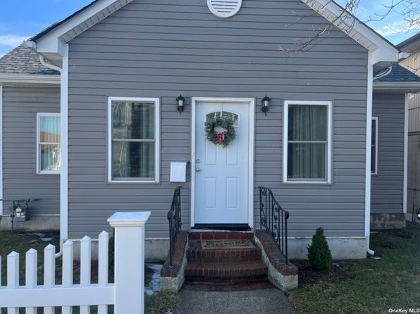 Island Park NY Real Estate - Island Park NY Homes For Sale | Zillow