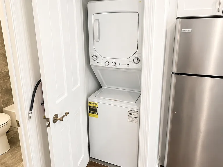 182 Uhland St #2 — Photo 6