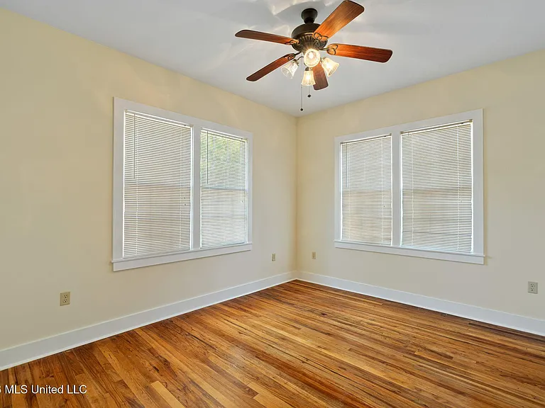 720 Broad St #1 — Photo 13