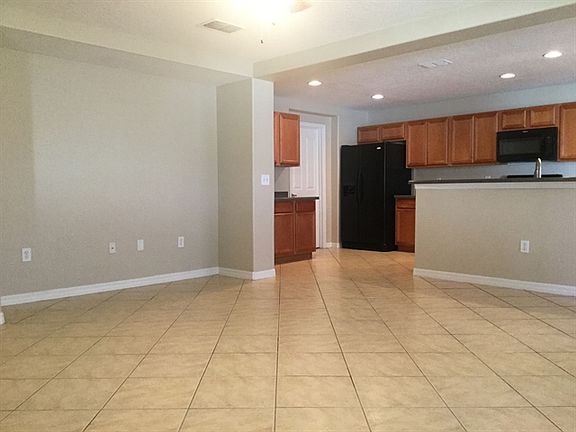 5th image of 1448 Blackwater Pond Dr