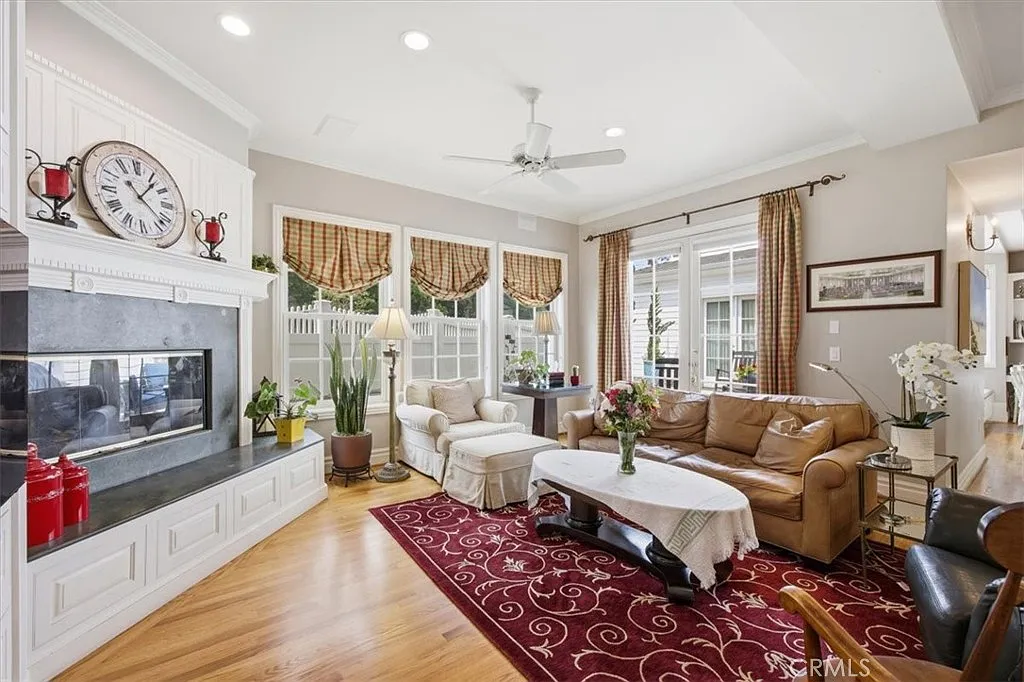 5 bed, 4282 sqft, $40,000 — Photo 1