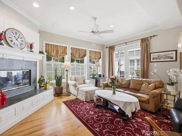 558 31st St, Manhattan Beach, CA 90266