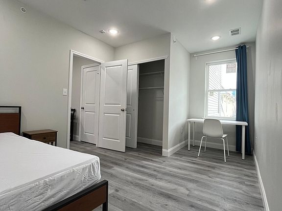 4th image of 106 S 42nd St #2B2B
