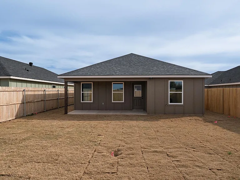 199 Tombstone Rd — Photo 31