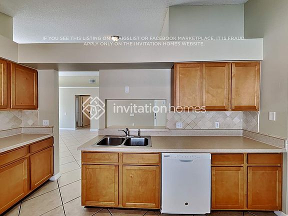5th image of 8210 Southern Forest Dr